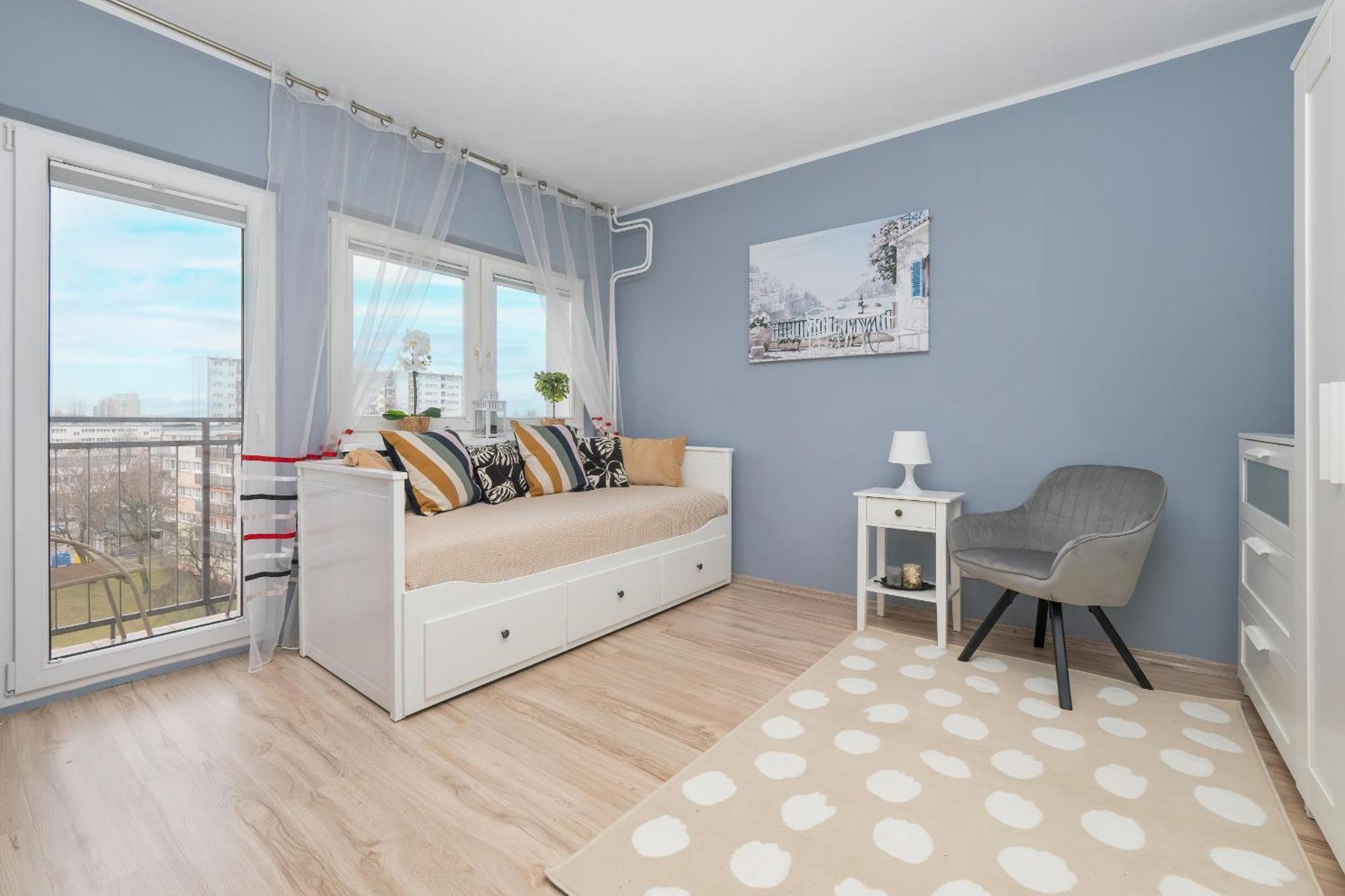 Blue Z Balkonem By Renters Apartment Lodz (Lodz)
